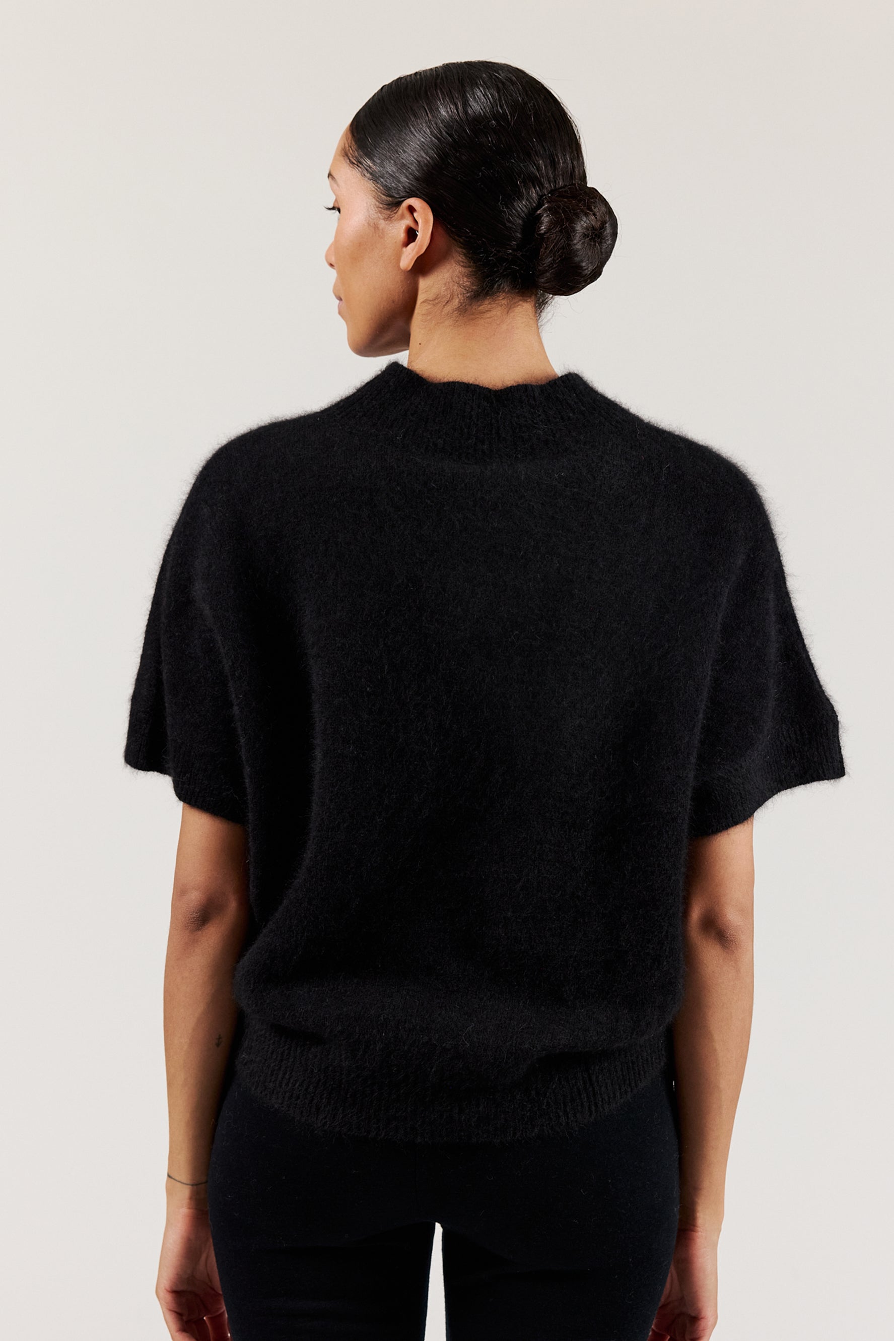 DOANNA SWEATER | Black