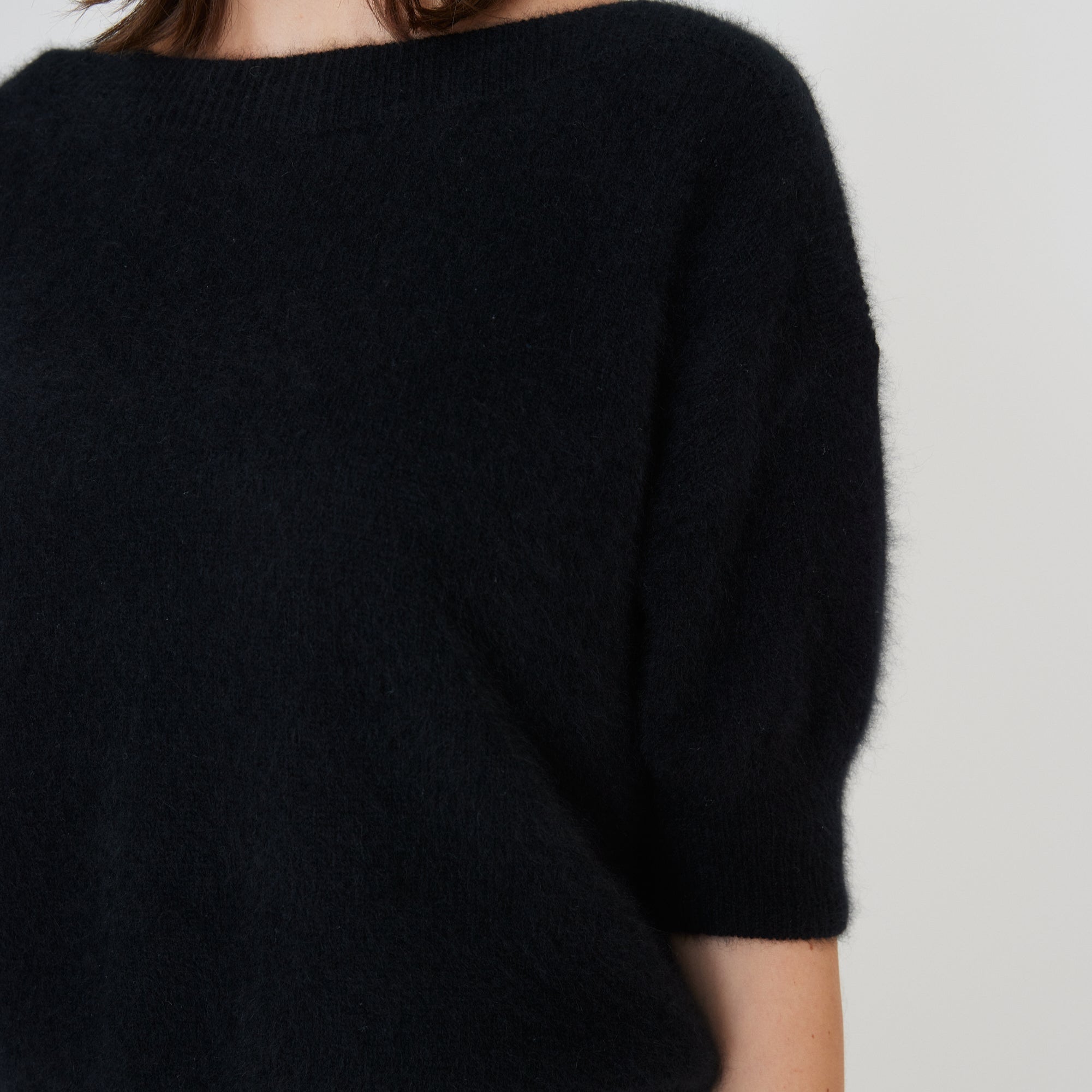 MOI SWEATER | Black