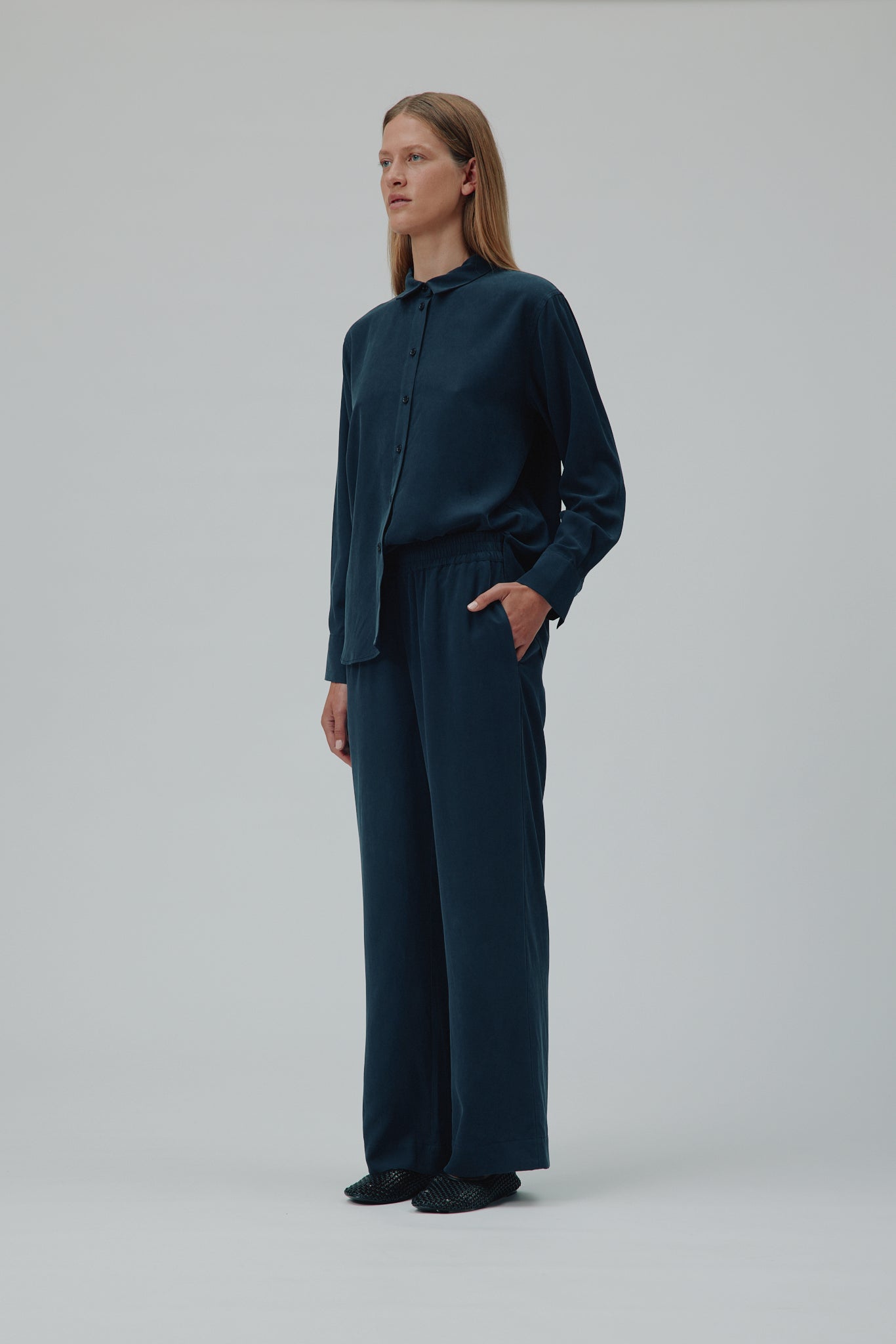 72249_7090_Lookfront.jpg media file