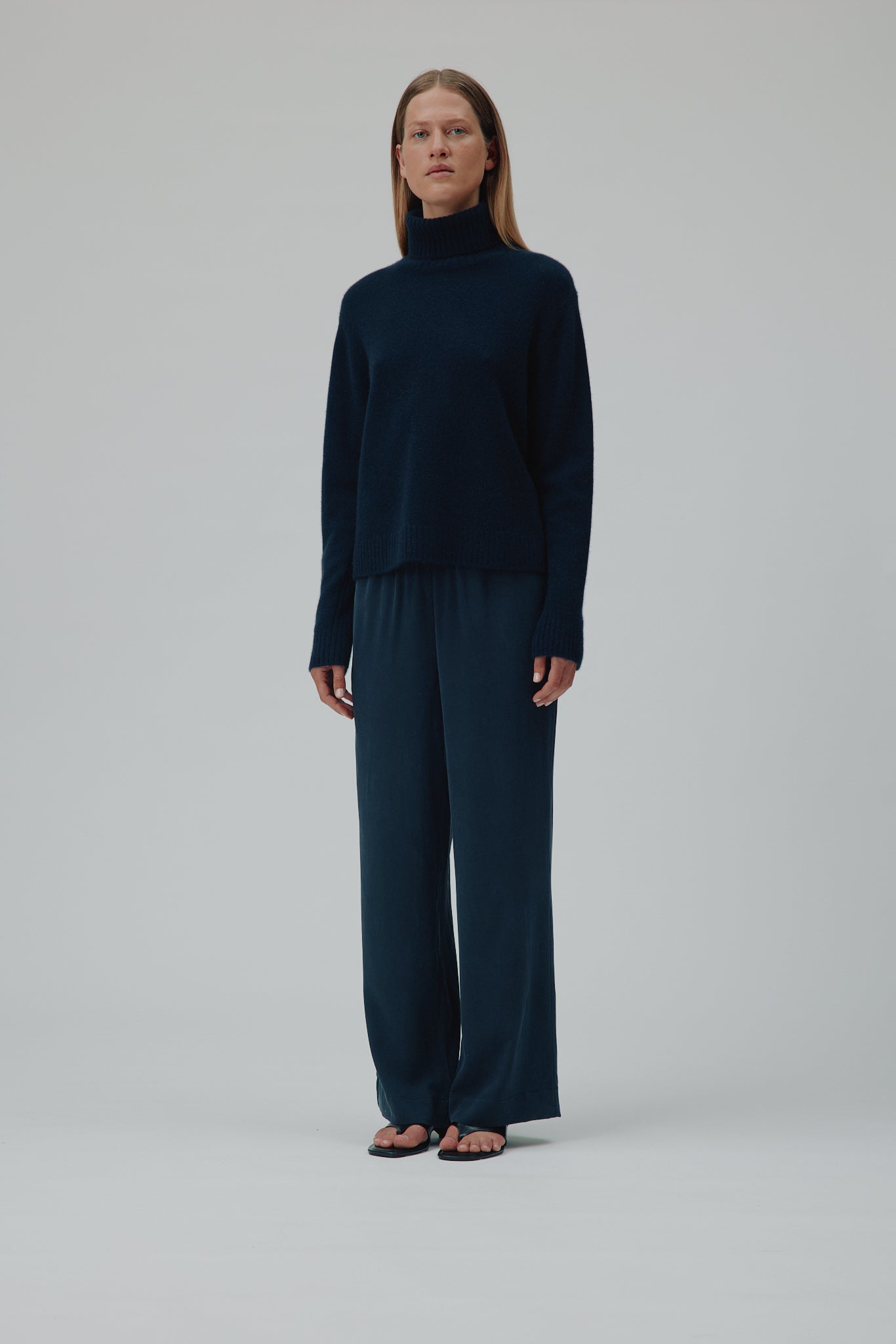 72270_7090_Lookfront.jpg media file