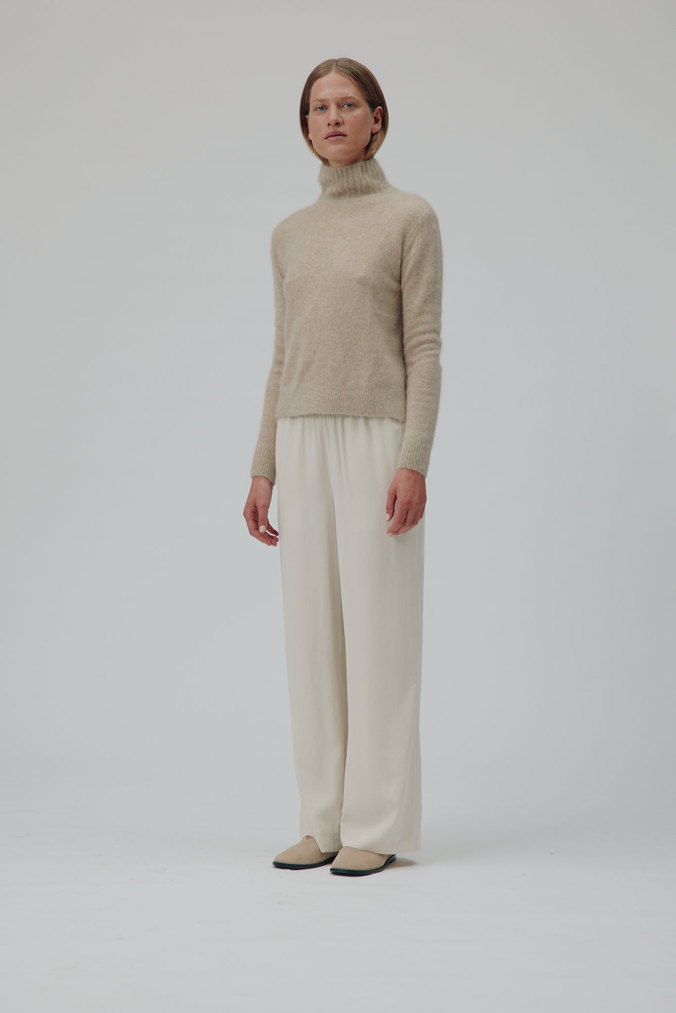 72280_4577_Lookfront.jpg media file