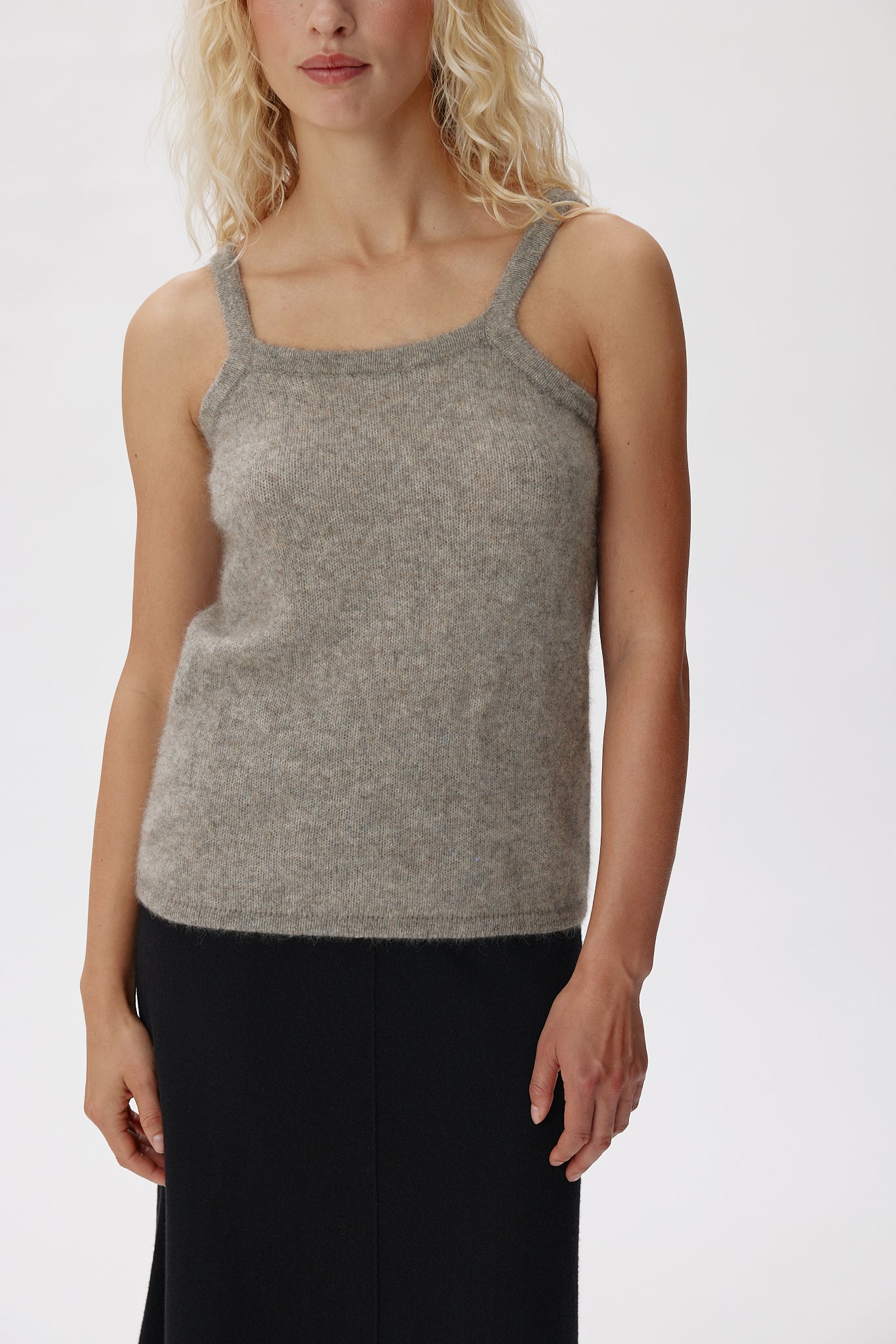 72287_3771_Detail.jpg media file