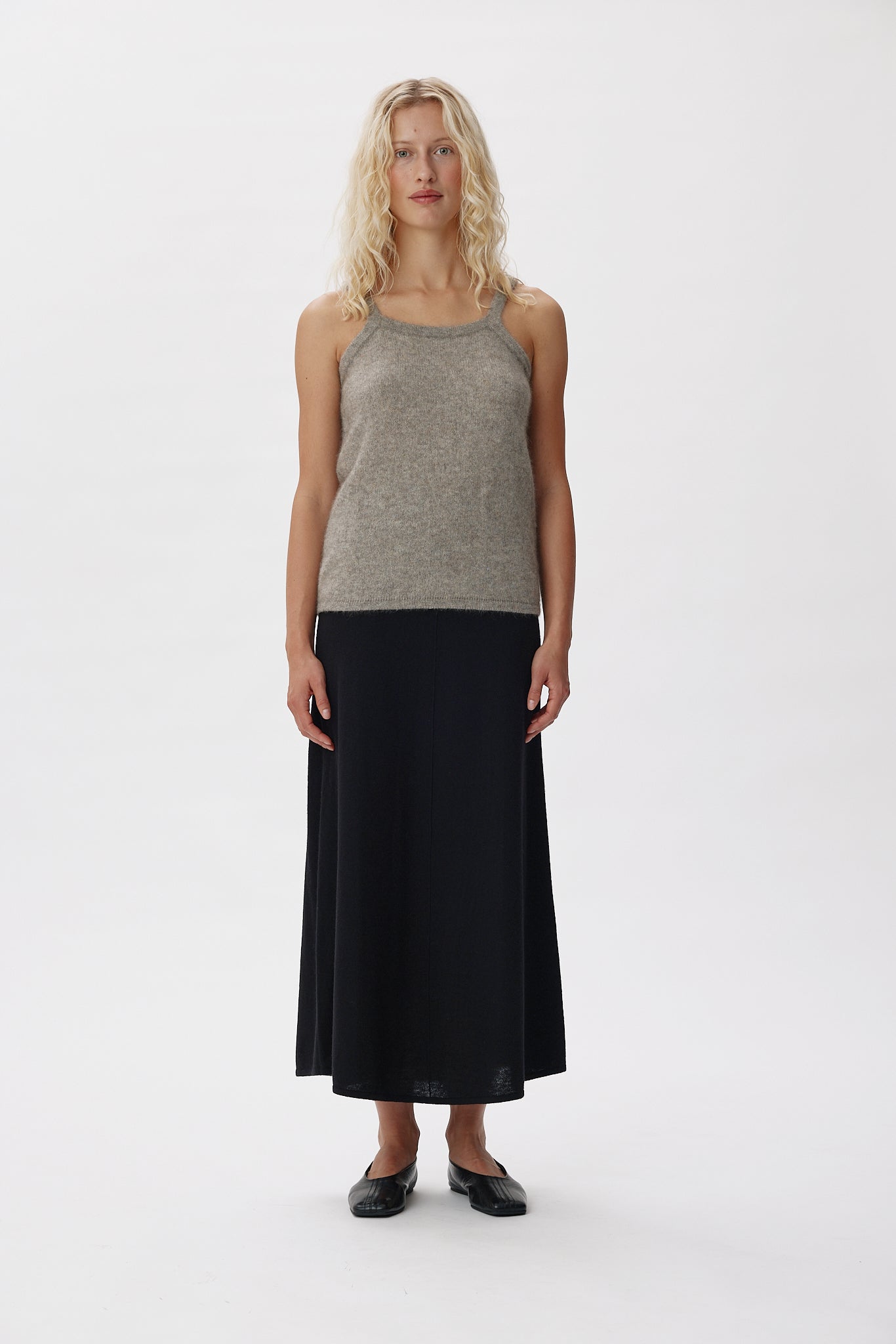 72287_3771_Lookfront.jpg media file