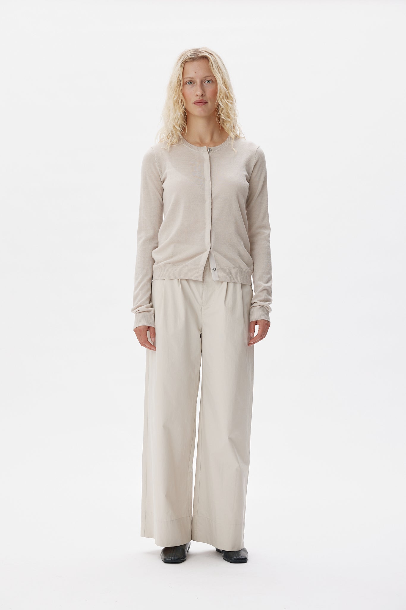 72349_3197_Lookfront.jpg media file