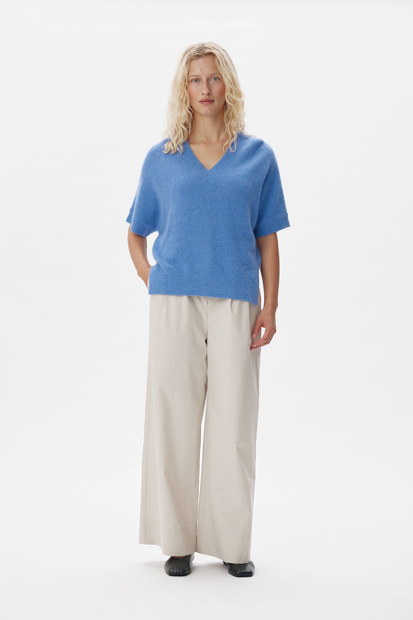 72350_3650_Lookfront.jpg media file