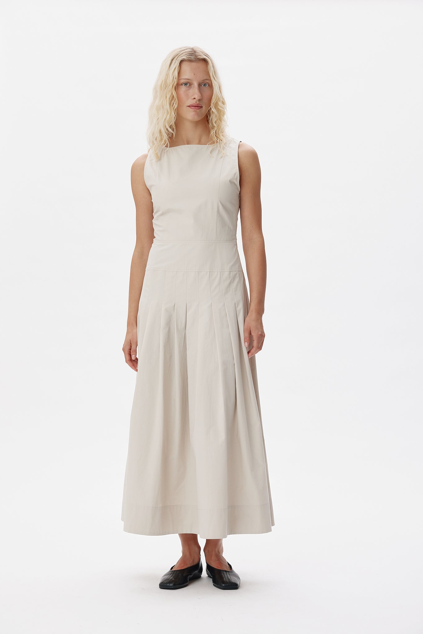 72351_3197_Lookfront.jpg media file