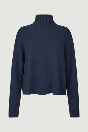 72270_7090_Packfront.jpg media file