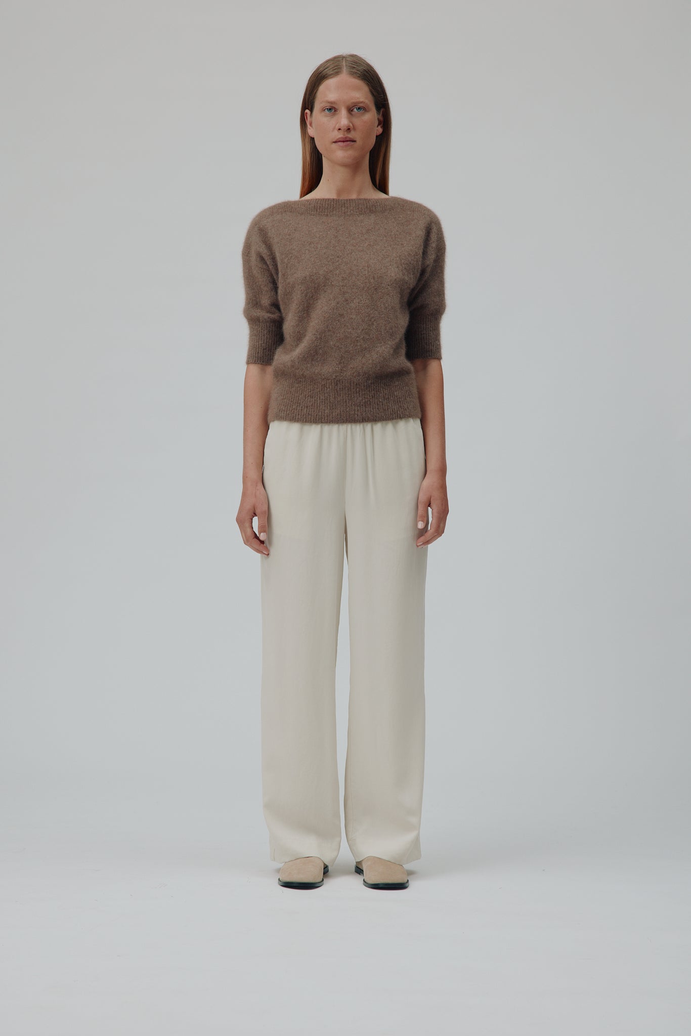 72279_3205_Lookfront.jpg media file