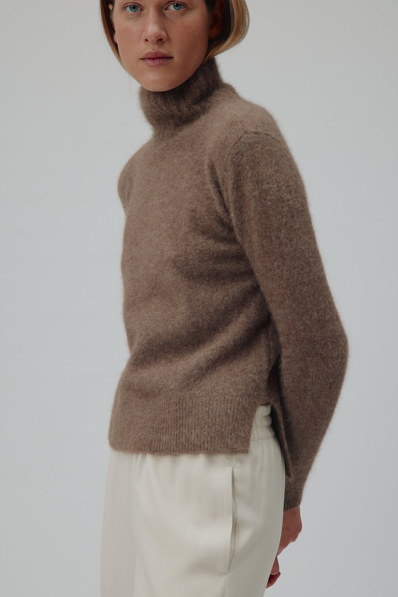 72280_3205_Detail.jpg media file