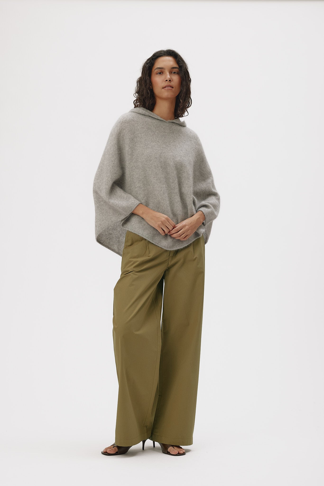 72363_3895_Lookfront.jpg media file