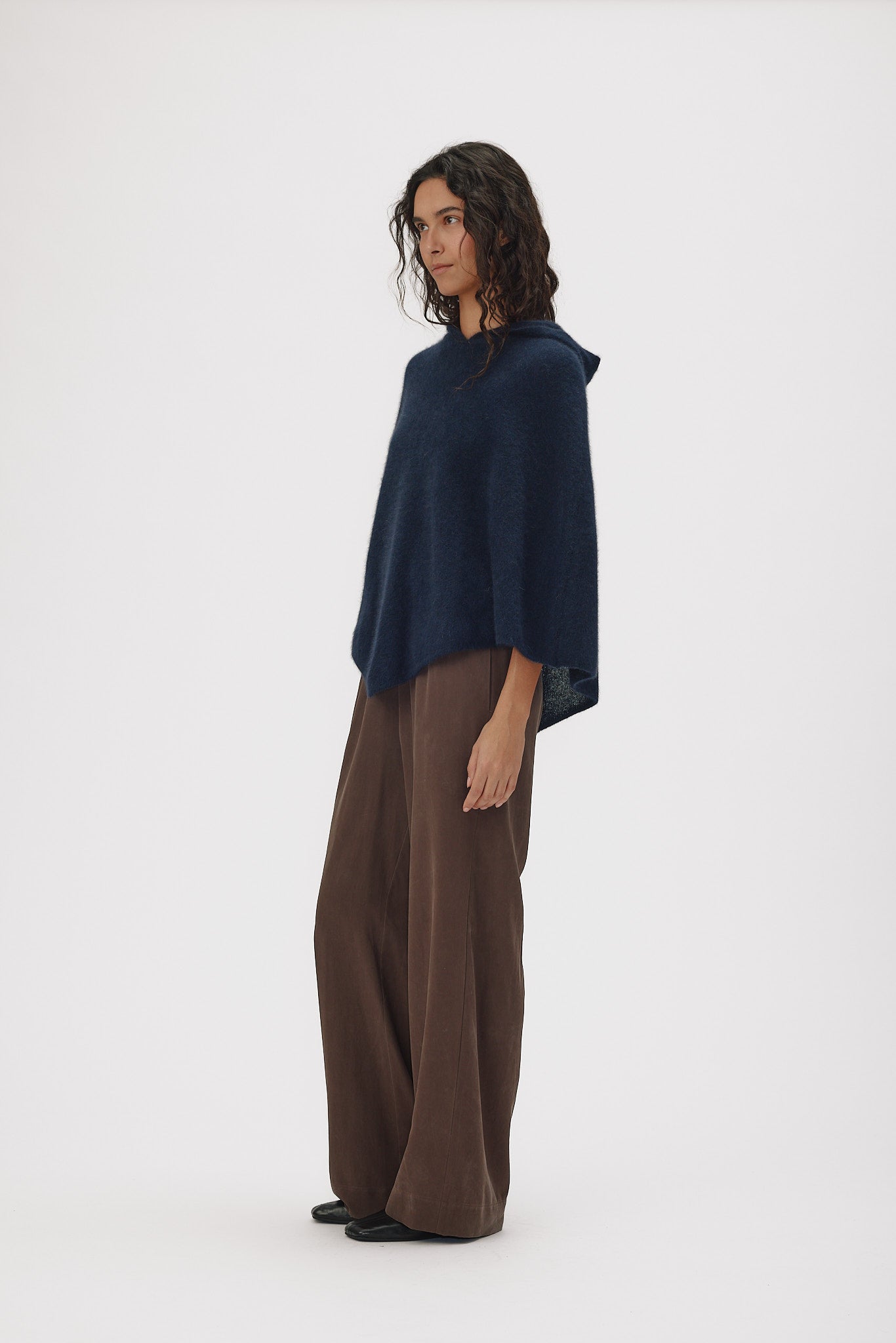 72363_7090_Lookfront.jpg media file