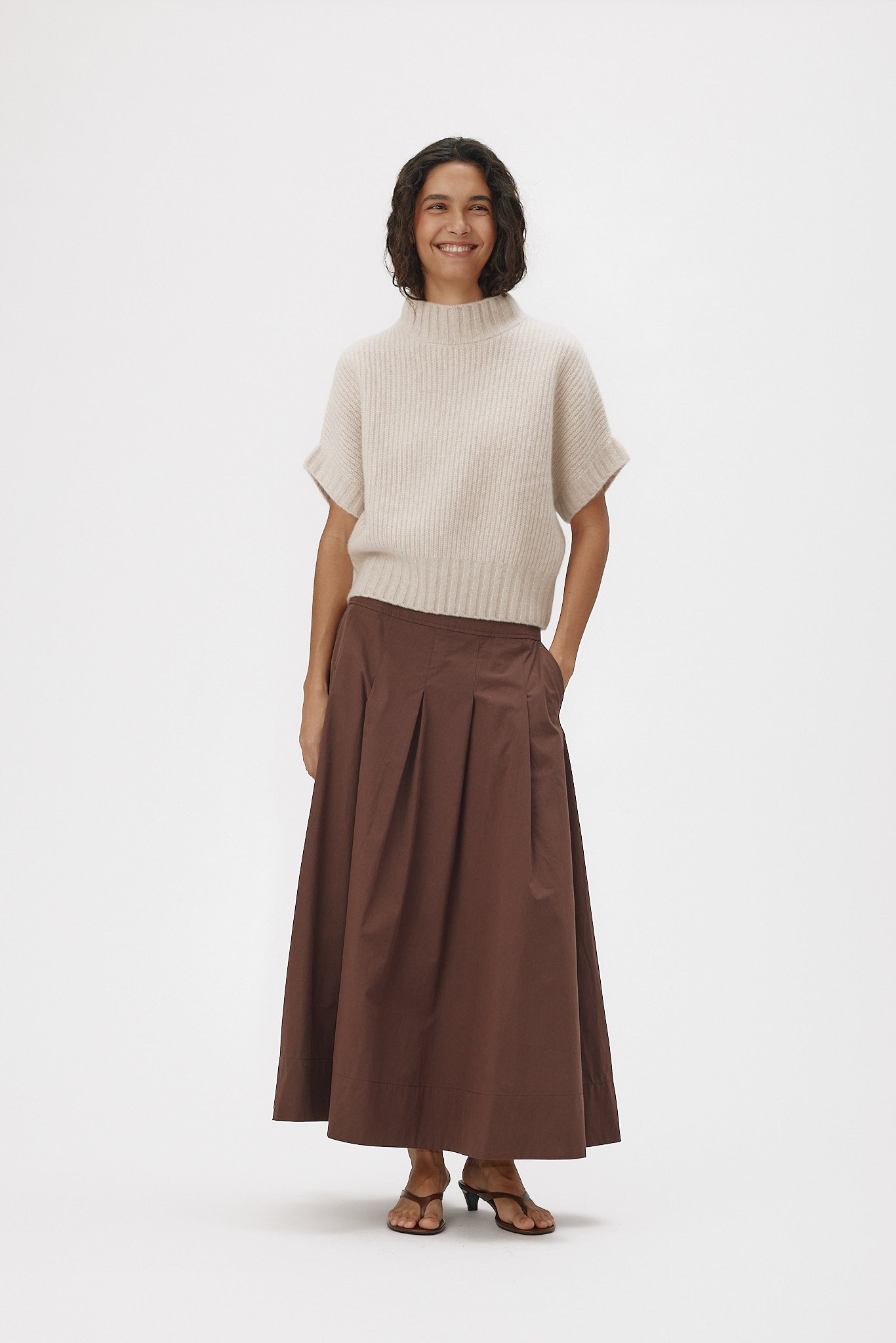 72367_3821_Lookfront.jpg media file