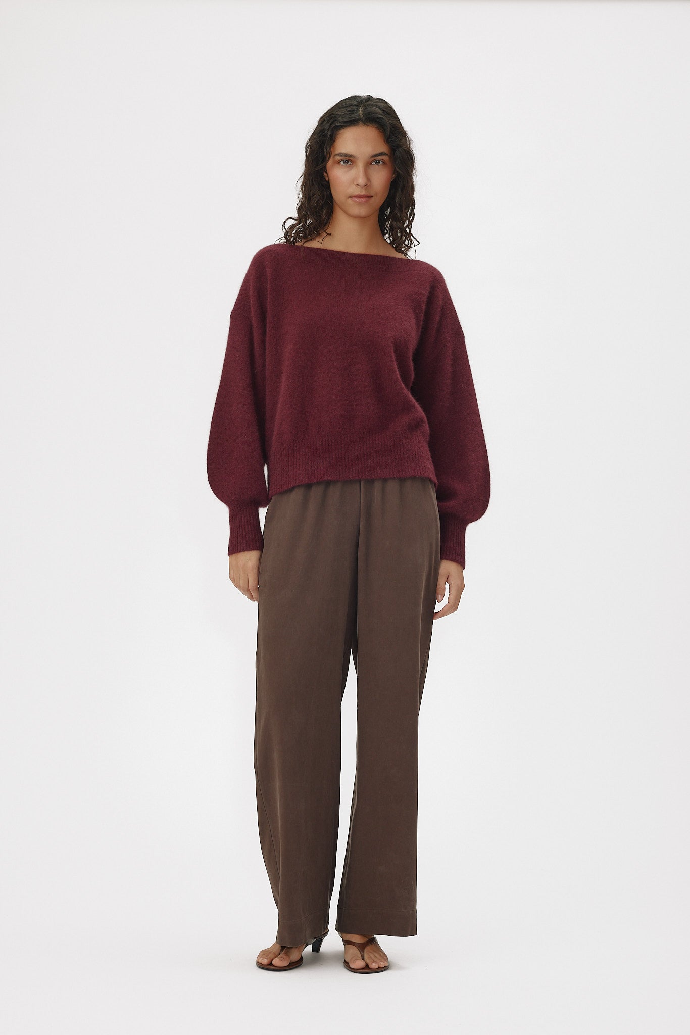 72393_2016_Lookfront.jpg media file